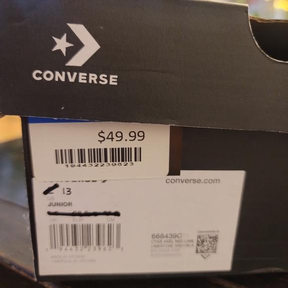 Girls Converse - Picture 4 of 4